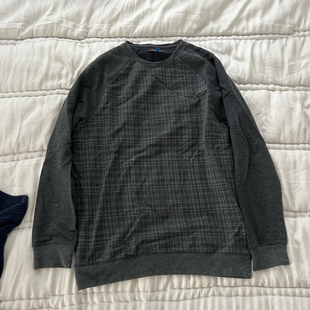 Vince Camuto sweater